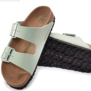 Birkenstock Sandals- Arizona Vegan in Matcha